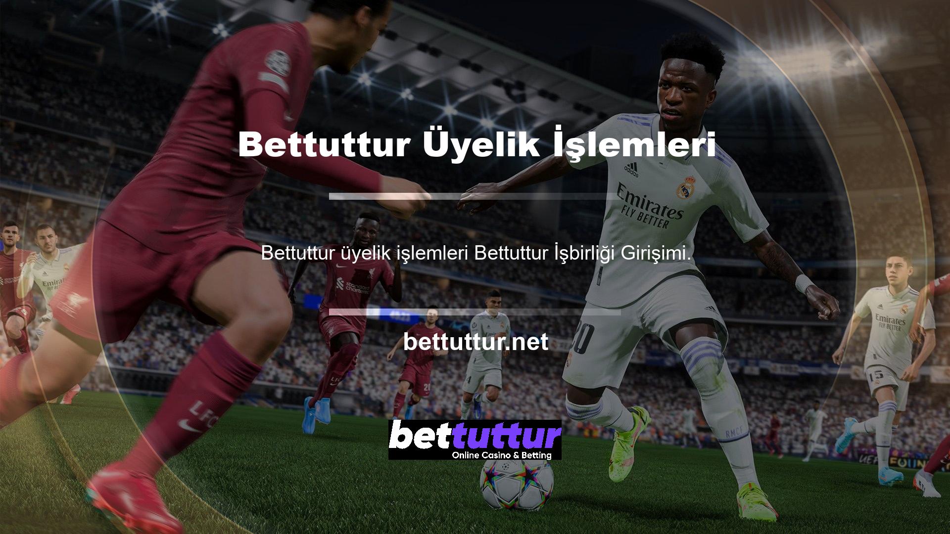 Üyelik işlemleri ana giriş penceresinden gerçekleştirilir